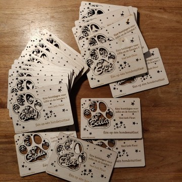 Hondenpoot met naam kaart 2